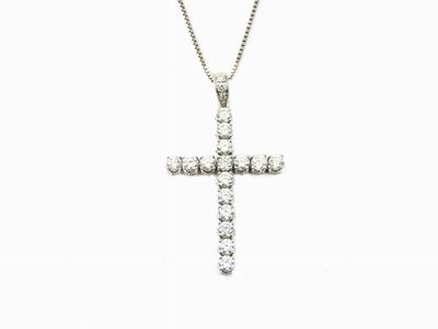 Catenina con Pendente in Oro Bianco e Diamanti