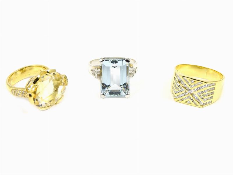 Tre Anelli in Oro Giallo e Bianco con Diamanti, Quarzo Citrino e Acquamarina