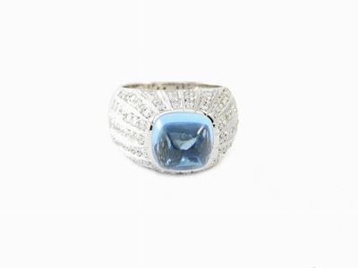 Anello in Oro Bianco, Diamanti e Topazio Azzurro