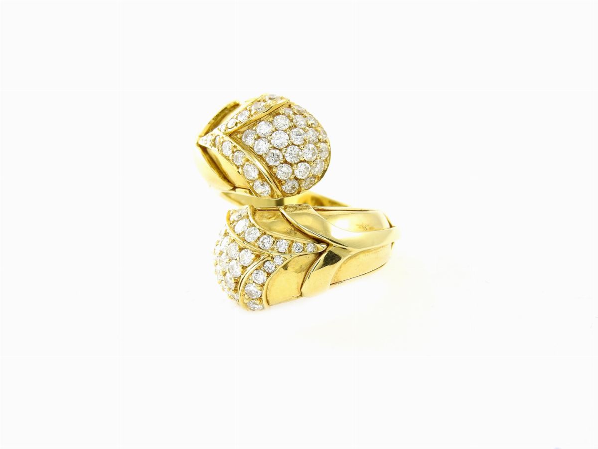 Anello Contrarié in Oro Giallo e Diamanti