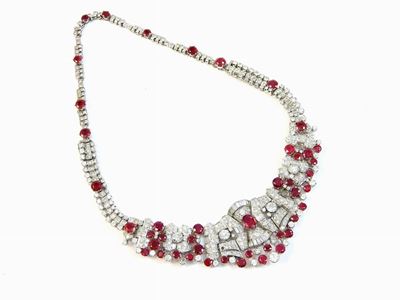 Parure Collana, Bracciale e Orecchini in Oro Bianco, Diamanti e Rubini