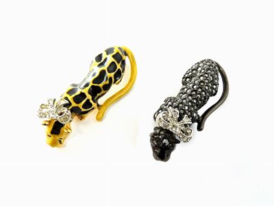 Due Spille Kenneth Jane Lane in Metallo, Smalto e Strass