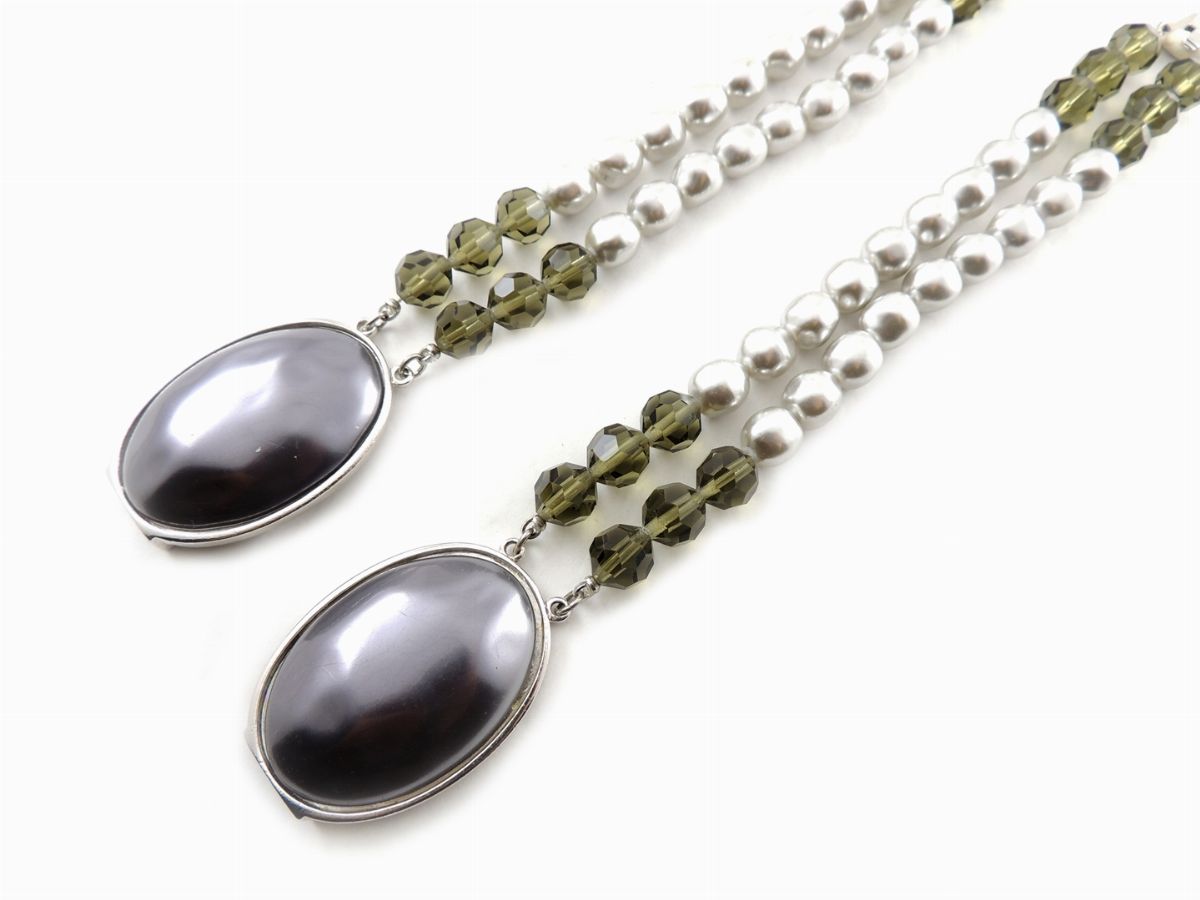 Collana Yves Saint Laurent in Cristalli e Perle Simulate Grigie