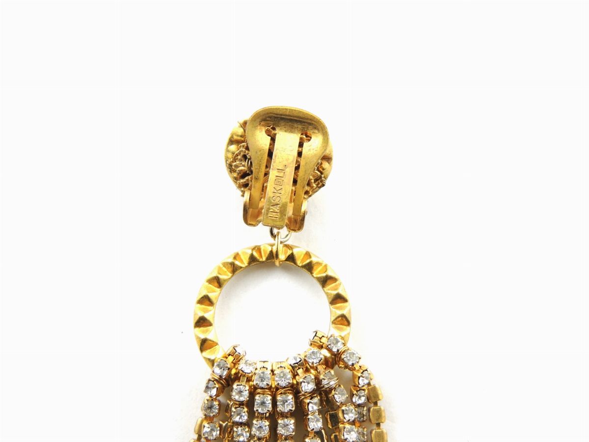 Paio di Orecchini Miriam Haskell in Metallo Dorato e Strass