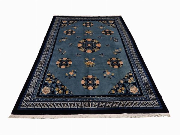 Chinese Carpet  - Auction The collector's house: Antique, Modern and Oriental Art - Lots: 450-673 - III - Maison Bibelot - Casa d'Aste Firenze - Milano