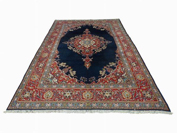 Keishan Persian Carpet  - Auction The collector's house: Antique, Modern and Oriental Art - Lots: 700-943 - IV - Maison Bibelot - Casa d'Aste Firenze - Milano