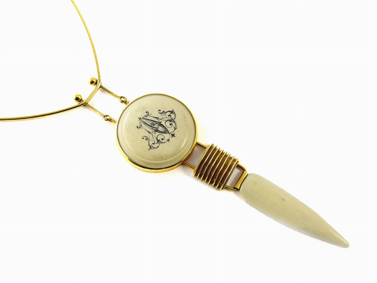 Collana in Oro Giallo e Avorio
