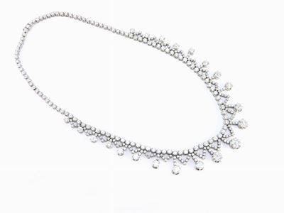 Collana Scalare in Oro Bianco e Diamanti