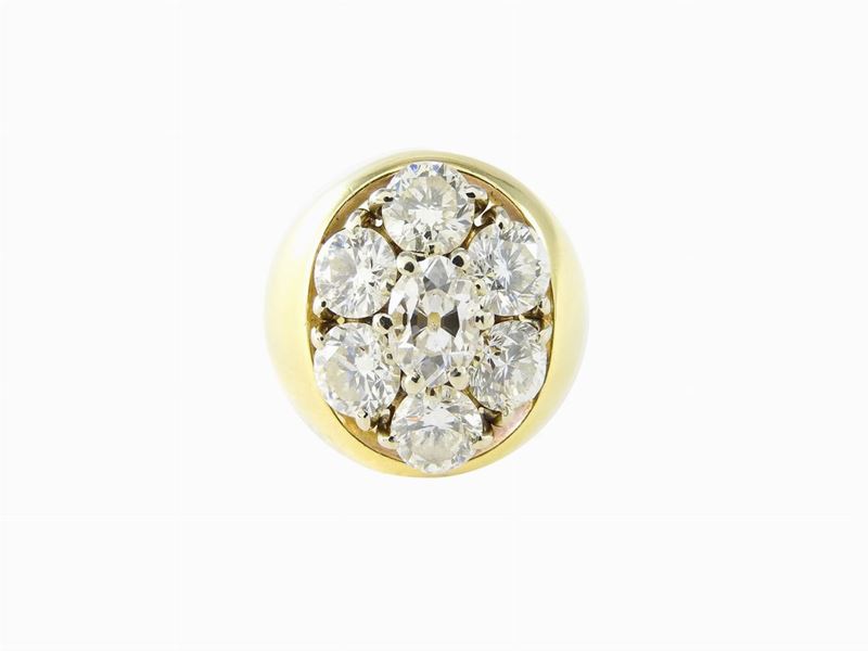 Anello in Oro Giallo e Diamanti