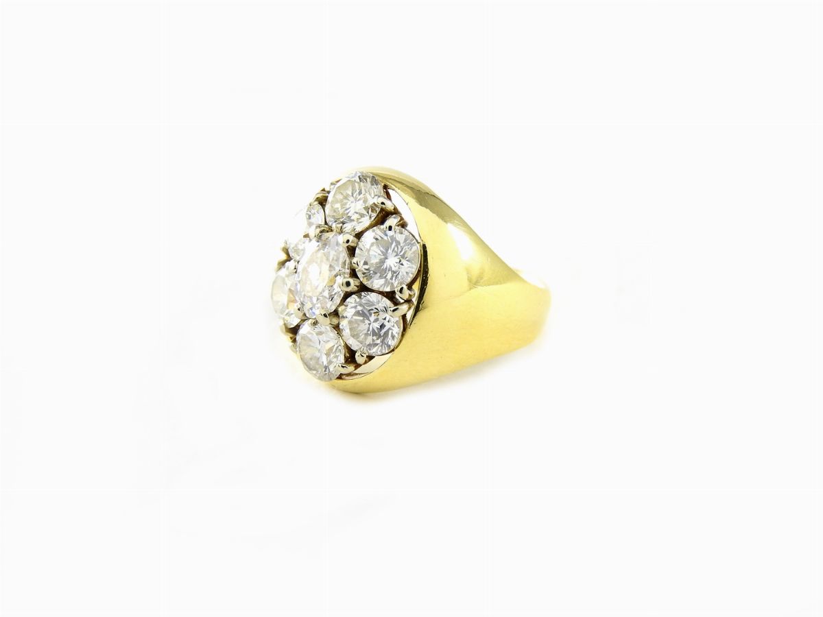 Anello in Oro Giallo e Diamanti