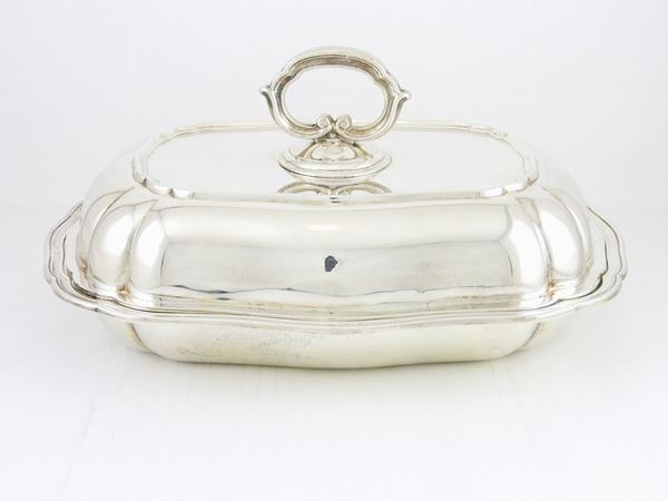 Silver Serving Dish  - Auction The collector's house: Antique, Modern and Oriental Art - Lots: 700-943 - IV - Maison Bibelot - Casa d'Aste Firenze - Milano