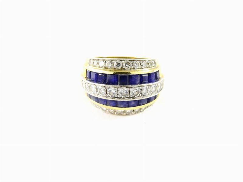 Anello a Fascia in Oro Giallo e Bianco, Diamanti e Zaffiri