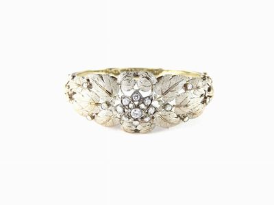 Bracciale Rigido in Oro Giallo e Diamanti