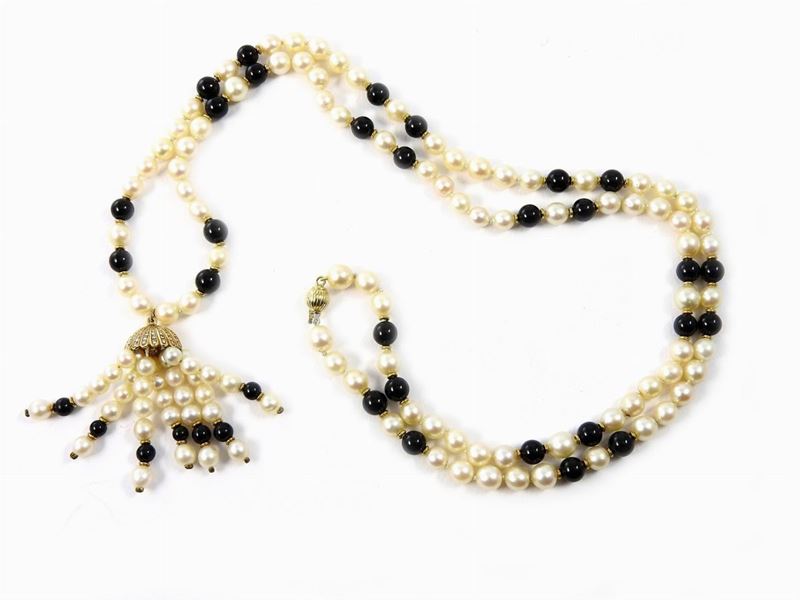 Collana di Perle Akoya e Sfere di Onice