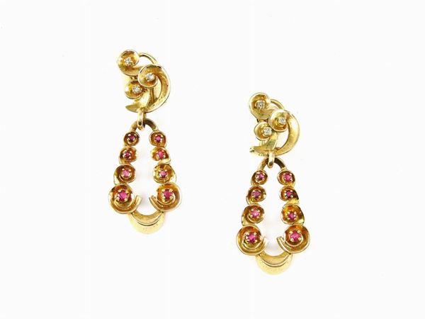 Yellow gold earrings with diamonds and rubies  - Auction Jewels and Watches - II - II - Maison Bibelot - Casa d'Aste Firenze - Milano