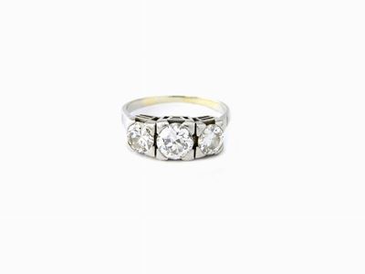 Anello Trilogy in Platino e Diamanti