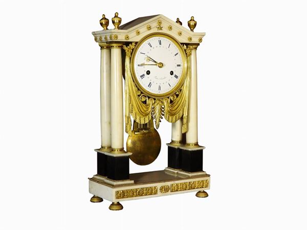 White Marble and Gilded Bronze Pendulum Mantel Clock