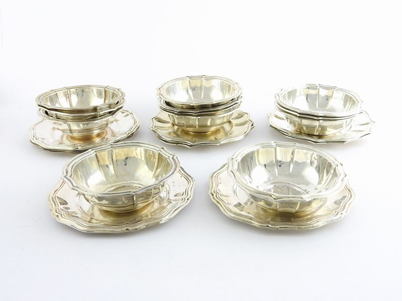 Serie di Dodici Coppette in Argento