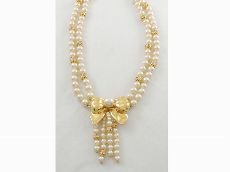 Collana Valentino in Perle Simulate, Metallo Dorato e Strass