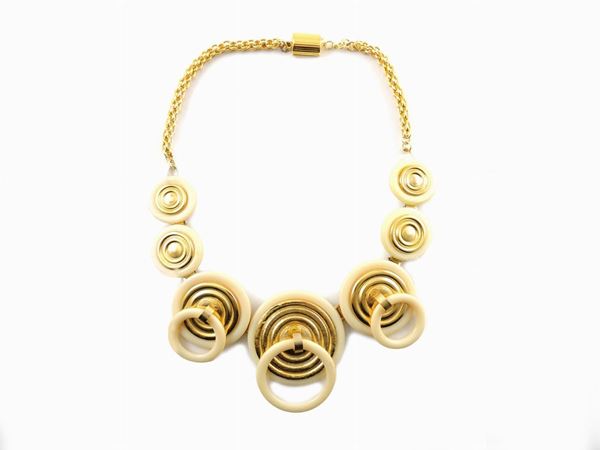 Ugo Correani goldtone metal and resin necklace