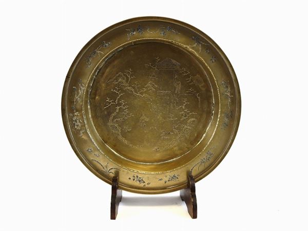 Brass Bowl  (China, 19th/20th Century)  - Auction The collector's house: Antique, Modern and Oriental Art - Lots: 450-673 - III - Maison Bibelot - Casa d'Aste Firenze - Milano