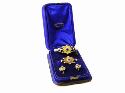 Parure Bracciale, Spilla e Orecchini in Oro Giallo, Microperle e Pietre Blu