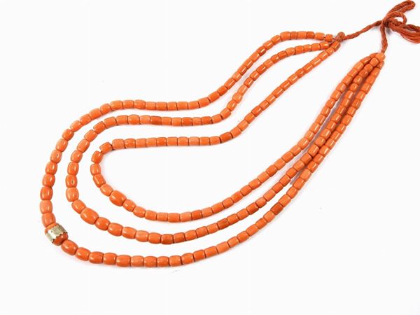 Graduated orange coral necklace  - Auction Jewels and Watches - I - Maison Bibelot - Casa d'Aste Firenze - Milano