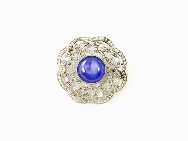 White gold and star sapphire brooch