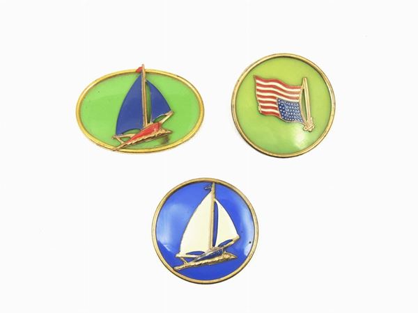 Tre spille bijoux in metallo smaltato