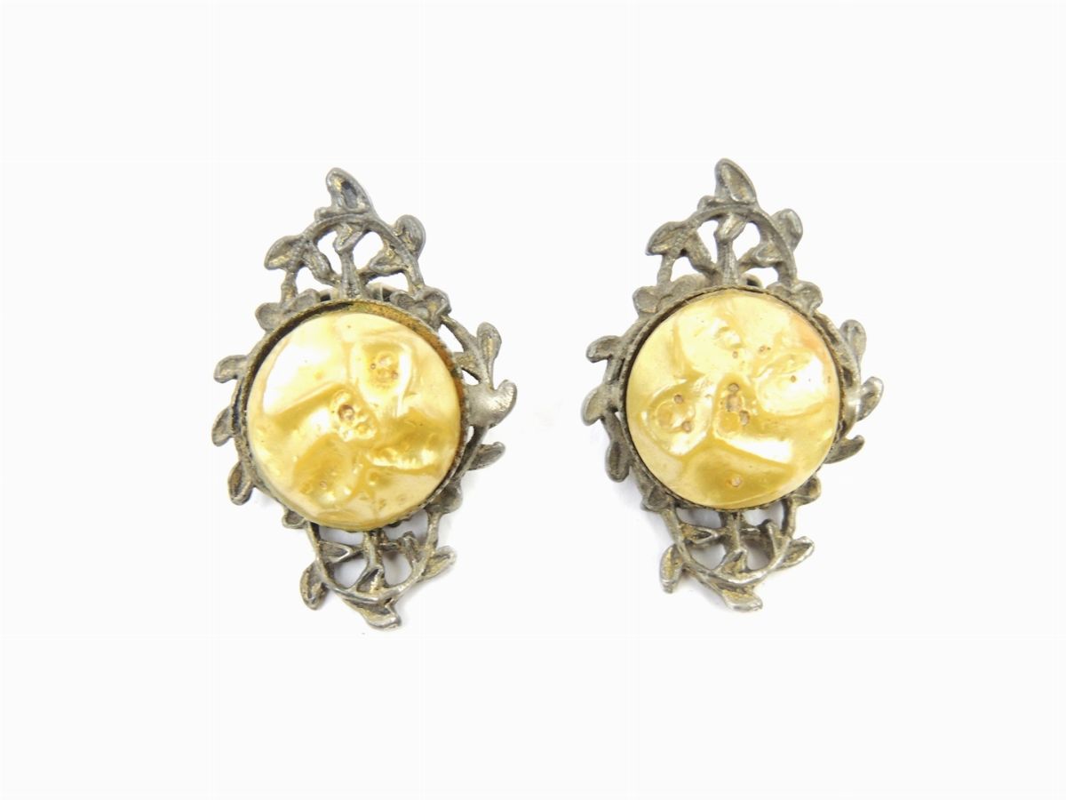 Lotto di Orecchini Bijoux in Celluloide, Metallo e Vetro