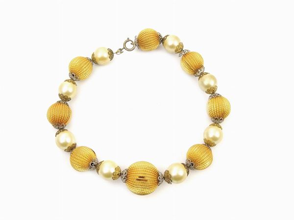 Collana boule in metallo dorato e perle simulate