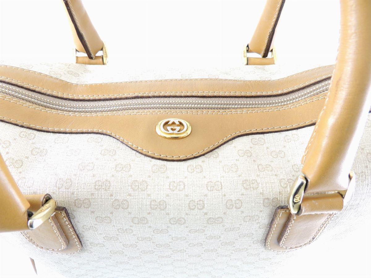 Borsa Bauletto Gucci in Tela Monogram Beige