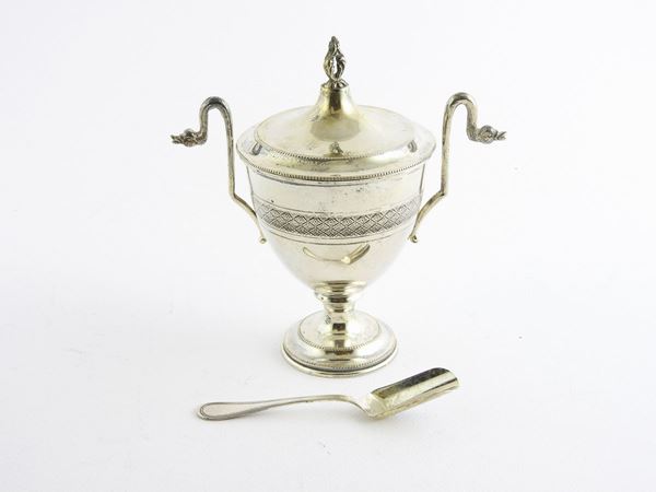 Silver Sugar Bowl  - Auction The collector's house: Antique, Modern and Oriental Art - Lots: 450-673 - III - Maison Bibelot - Casa d'Aste Firenze - Milano