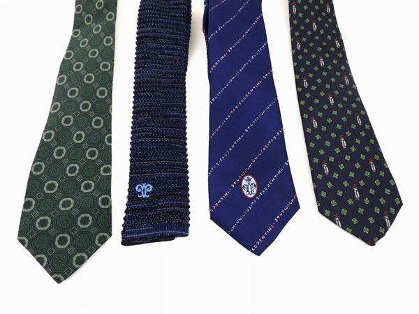 Sette cravatte in seta