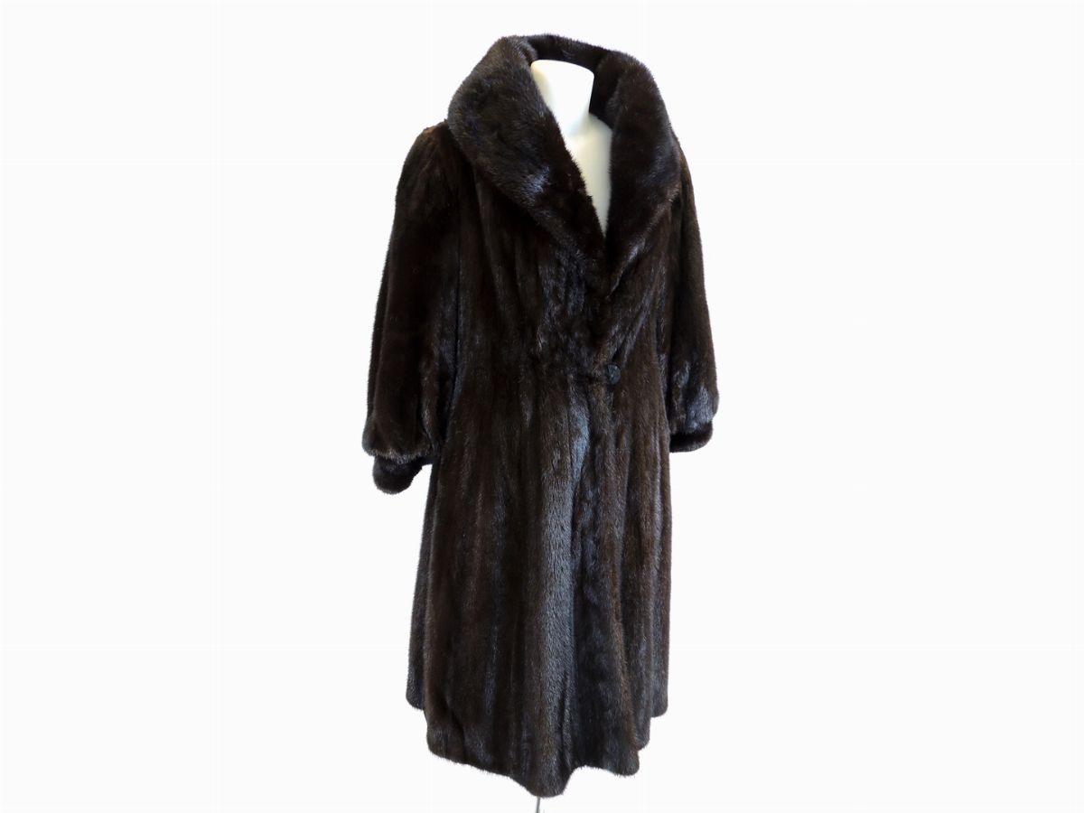 Cappotto in Visone Nero Selvaggio