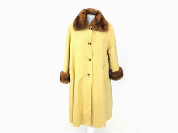 Yellow cotton and fur coat