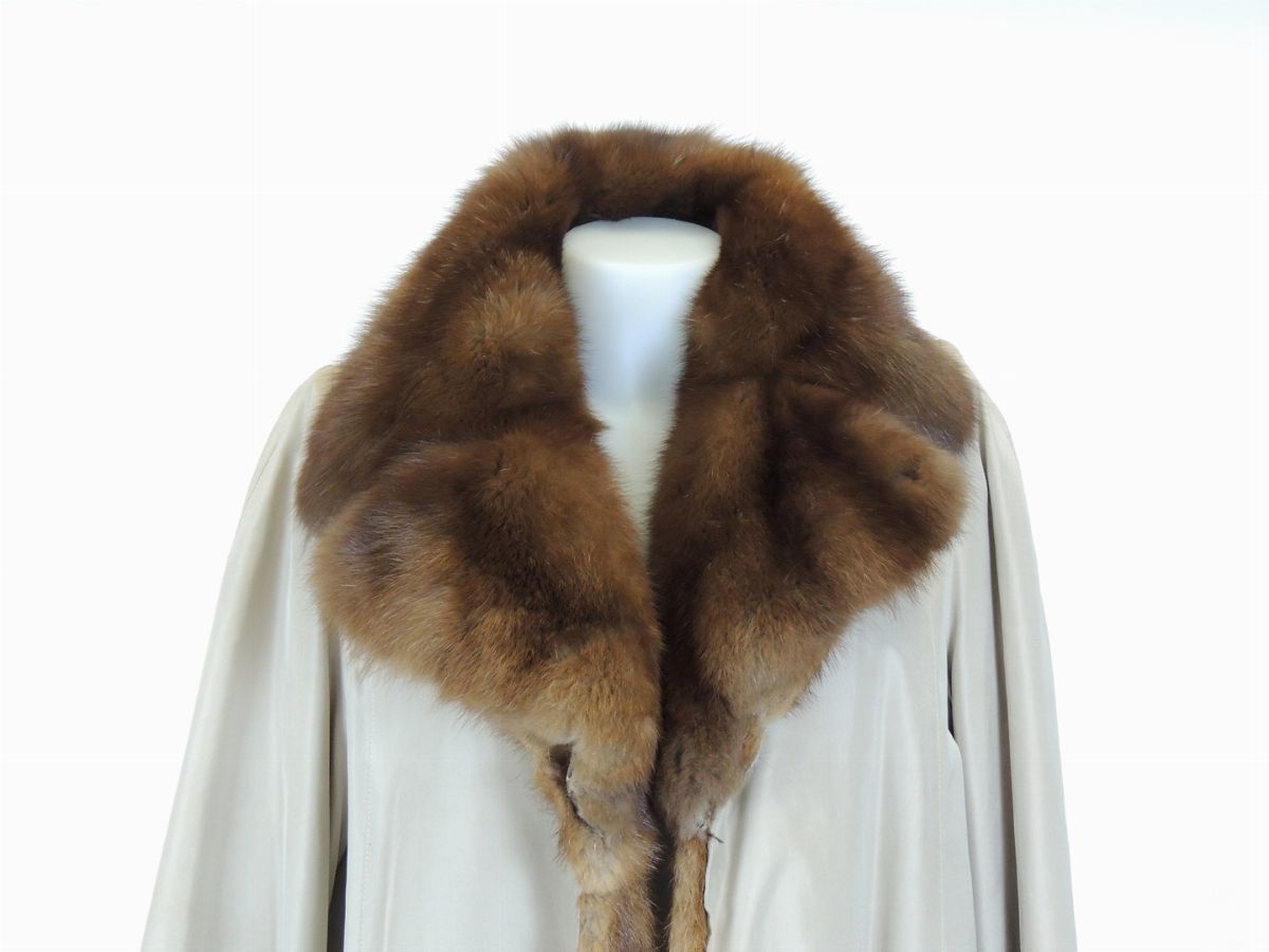 Impermeabile in Seta Beige
