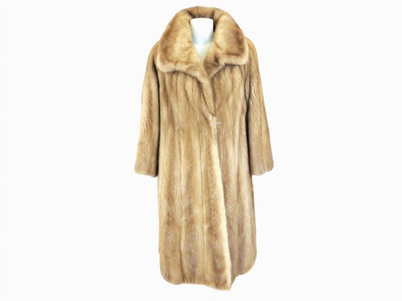 Cappotto in Visone Canadese Color Miele