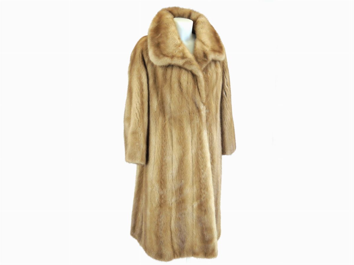 Cappotto in Visone Canadese Color Miele