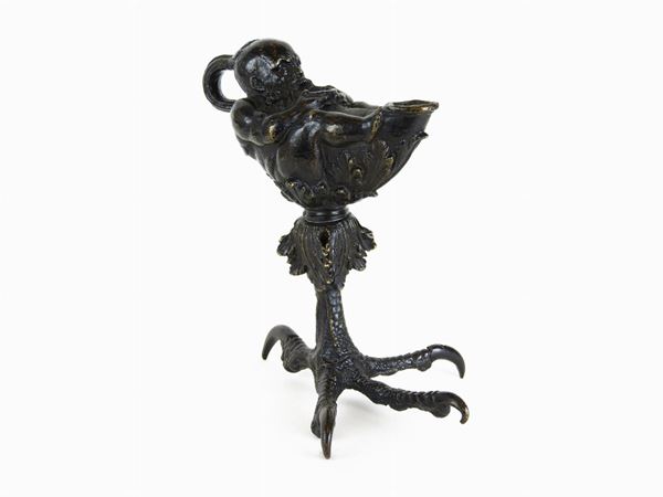 Patinated Bronze Lucern  (Padua, 16th Century)  - Auction The collector's house: Antique, Modern and Oriental Art - Lots: 700-943 - IV - Maison Bibelot - Casa d'Aste Firenze - Milano
