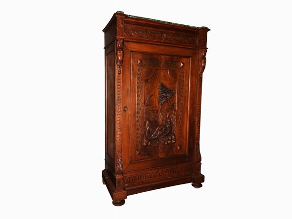 Walnut Cabinet  (late 19th Century)  - Auction The collector's house: Antique, Modern and Oriental Art - Lots: 700-943 - IV - Maison Bibelot - Casa d'Aste Firenze - Milano