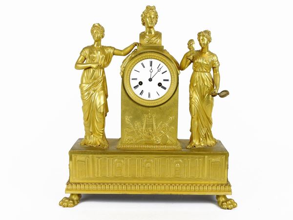 Gilded Bronze Mantel Clock  (France, first half of 19th Century)  - Auction The collector's house: Antique, Modern and Oriental Art - Lots: 700-943 - IV - Maison Bibelot - Casa d'Aste Firenze - Milano