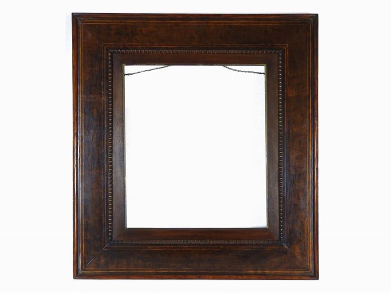 Cornice in Piuma di Noce