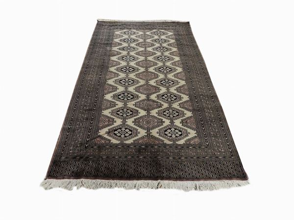 Bukara Carpet