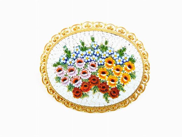 Yellow gold brooch with floral motif multicoloured micromosaic