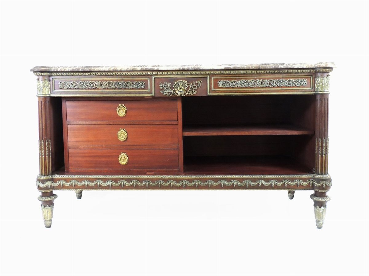 Credenza in Mogano e Bronzi Dorati da un Modello di Guillaume Benneman