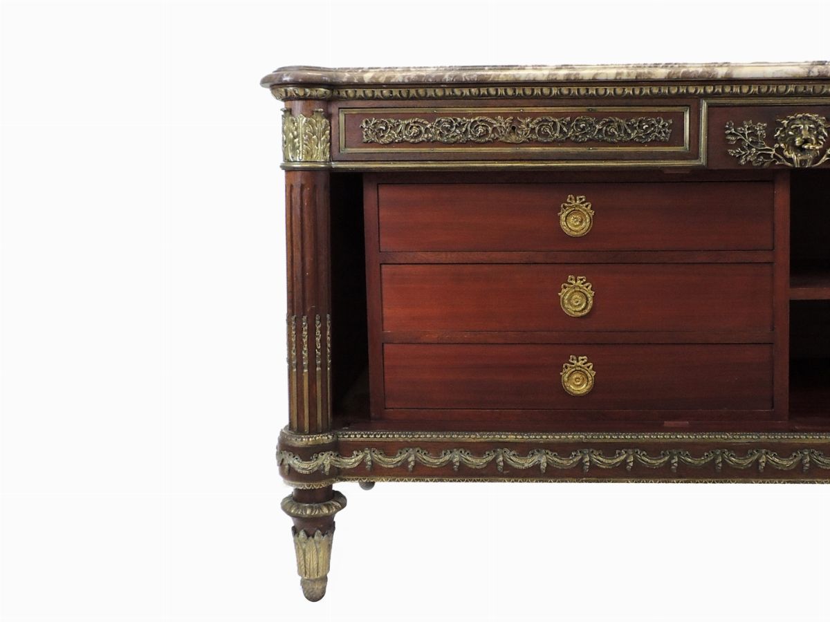 Credenza in Mogano e Bronzi Dorati da un Modello di Guillaume Benneman