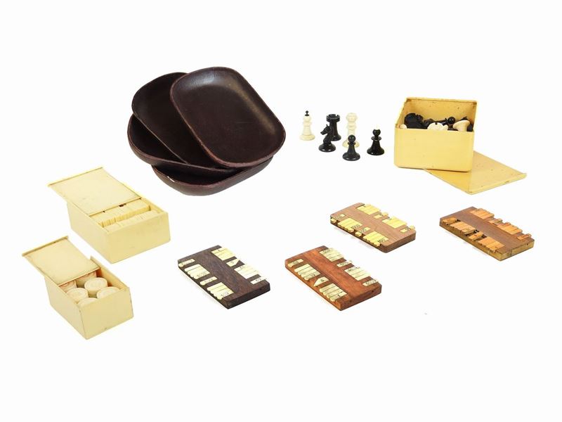 Lotto di Giochi da Tavolo D'epoca