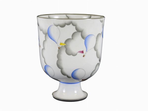 Gi&#242; Ponti - A 1960s Richard Ginori Porcelain 'Alato' Pedestal Bowl