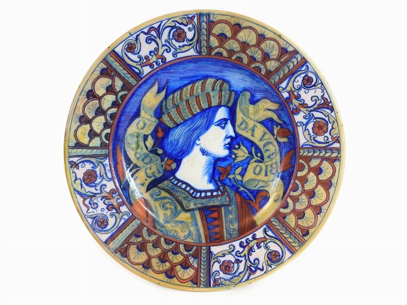 Piatto da Parata in Terracotta Smaltata a Lustro